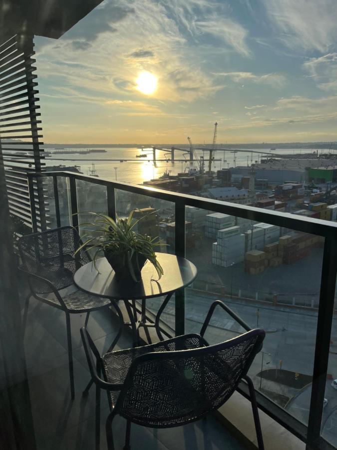 Apartamento Nuevo, Centrico Y Con Vista A La Bahia Apartamento Montevideo
