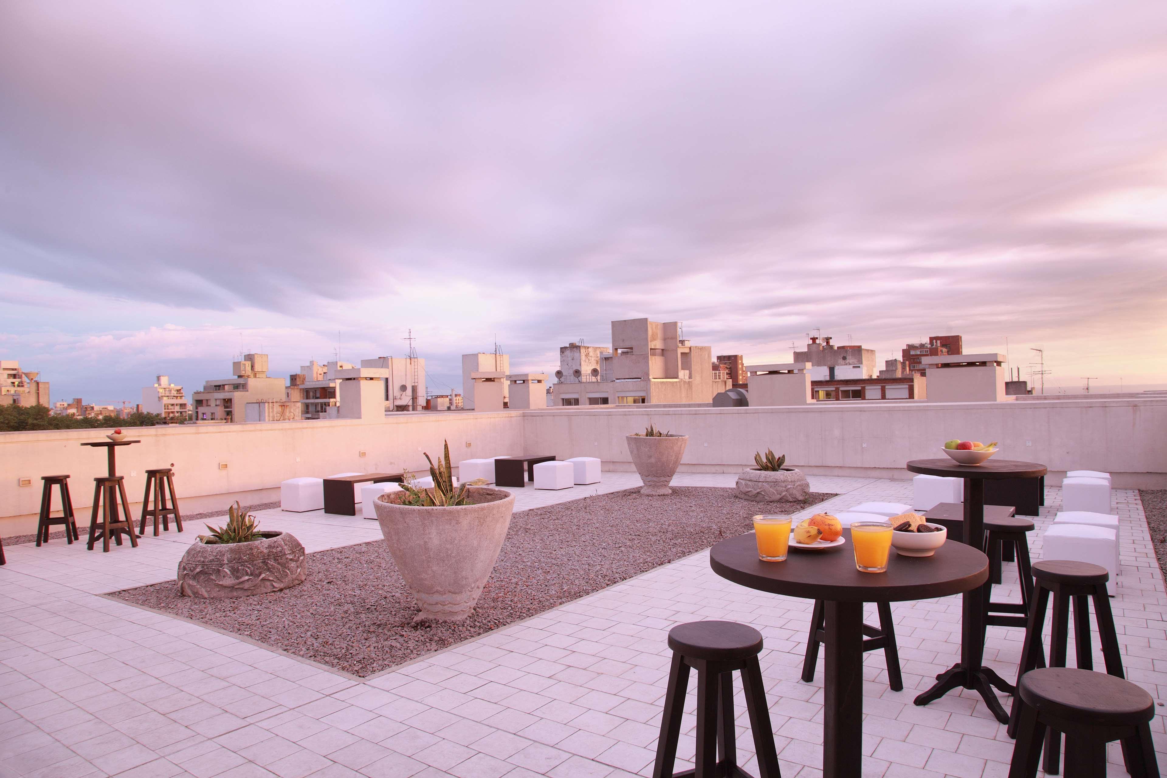 Hotel Esplendor By Wyndham Cervantes