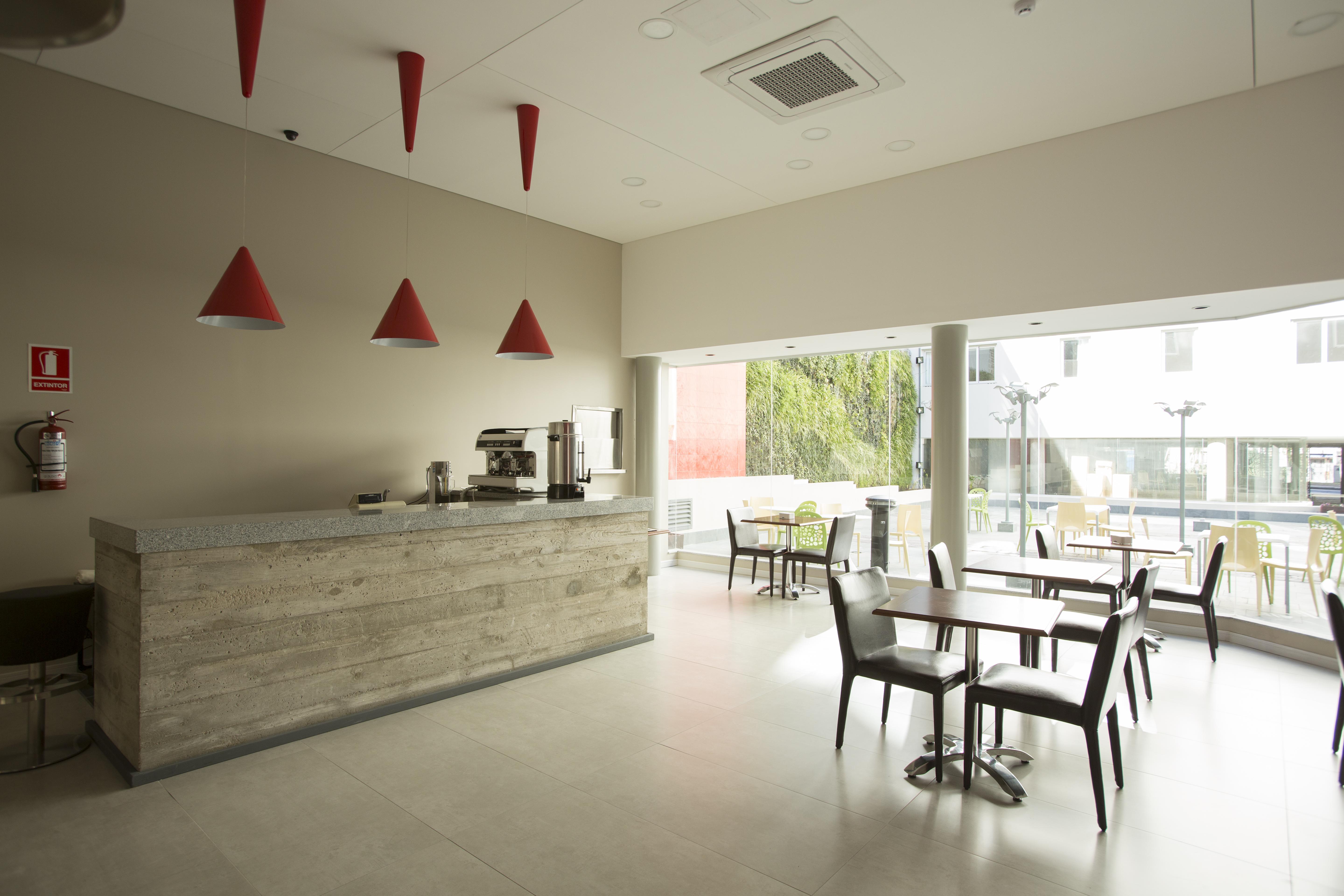 Regency Way Hotel 4*