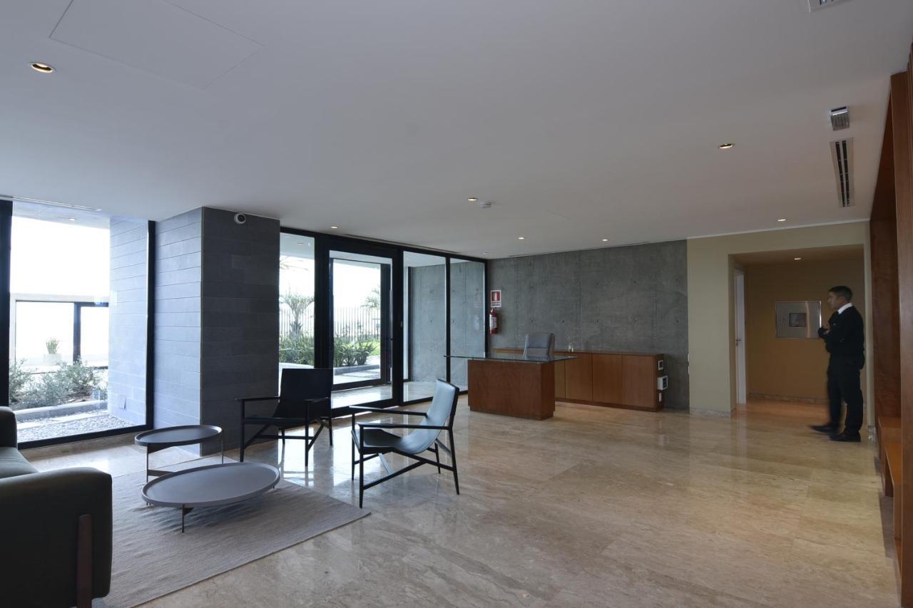 Vistas Al Mar En Exclusivo Con Garage * Montevideo