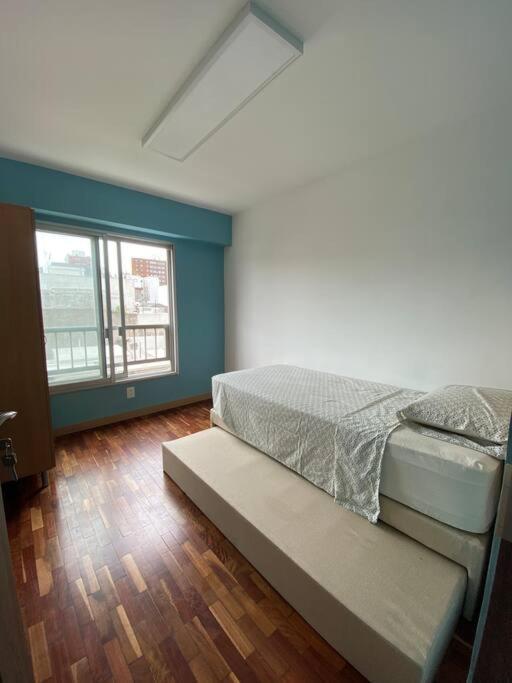 Apartamento En Barrio Sur Dos Apartamento