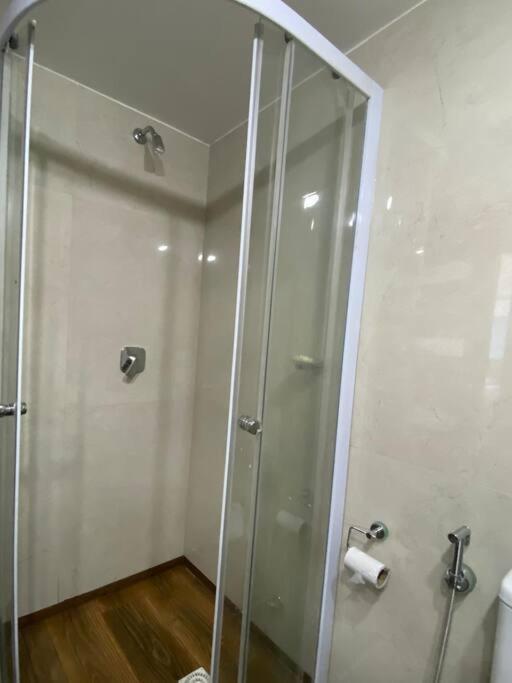 Apartamento En Barrio Sur Dos Apartamento *