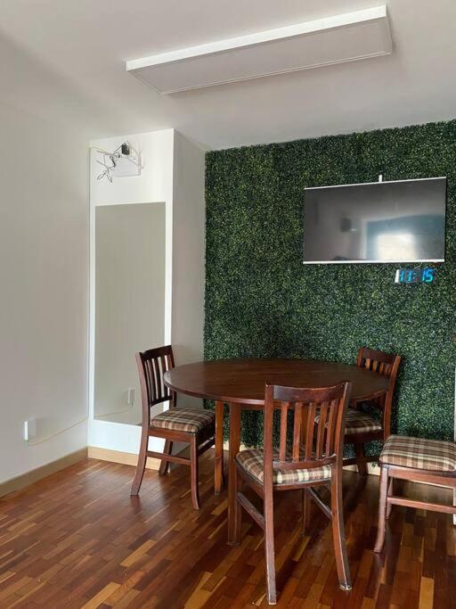 Apartamento En Barrio Sur Dos * Montevideo