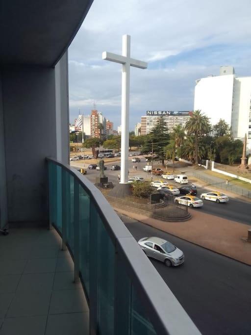 A Pasos Terminal/hospitales/con Garaje/recepcion 24 Hs Montevideo