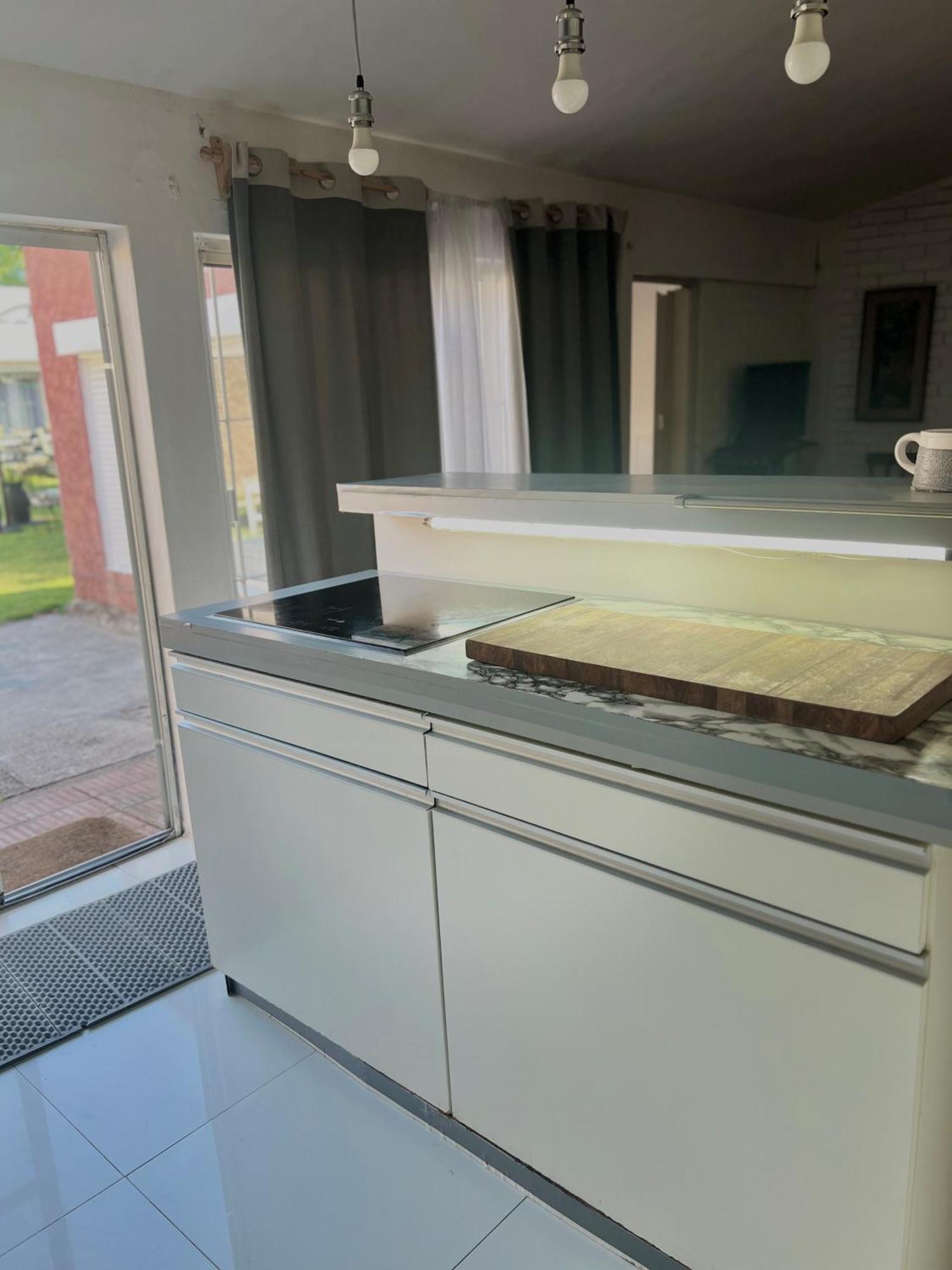 En Carrasco Sur, Cerca Del Aeropuerto Y La Rambla Apartamento Montevideo