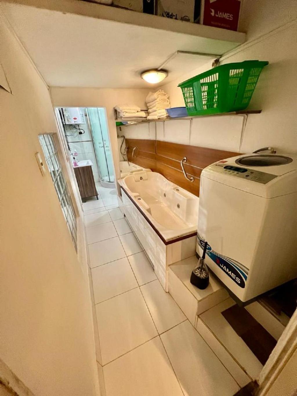 En Carrasco Sur, Cerca Del Aeropuerto Y La Rambla Apartamento Montevideo