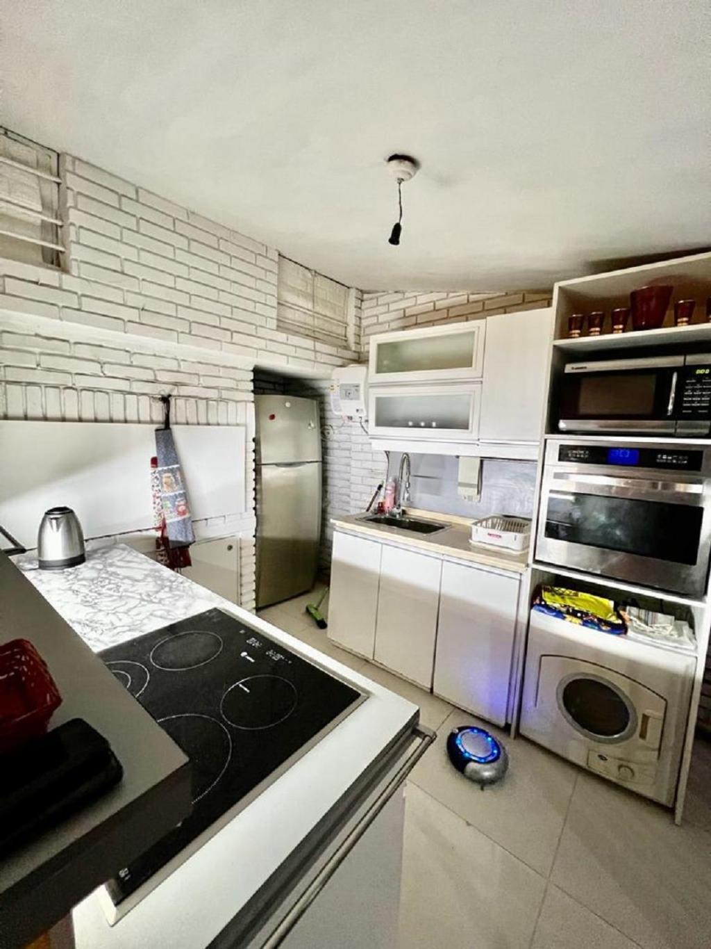 En Carrasco Sur, Cerca Del Aeropuerto Y La Rambla Apartamento *