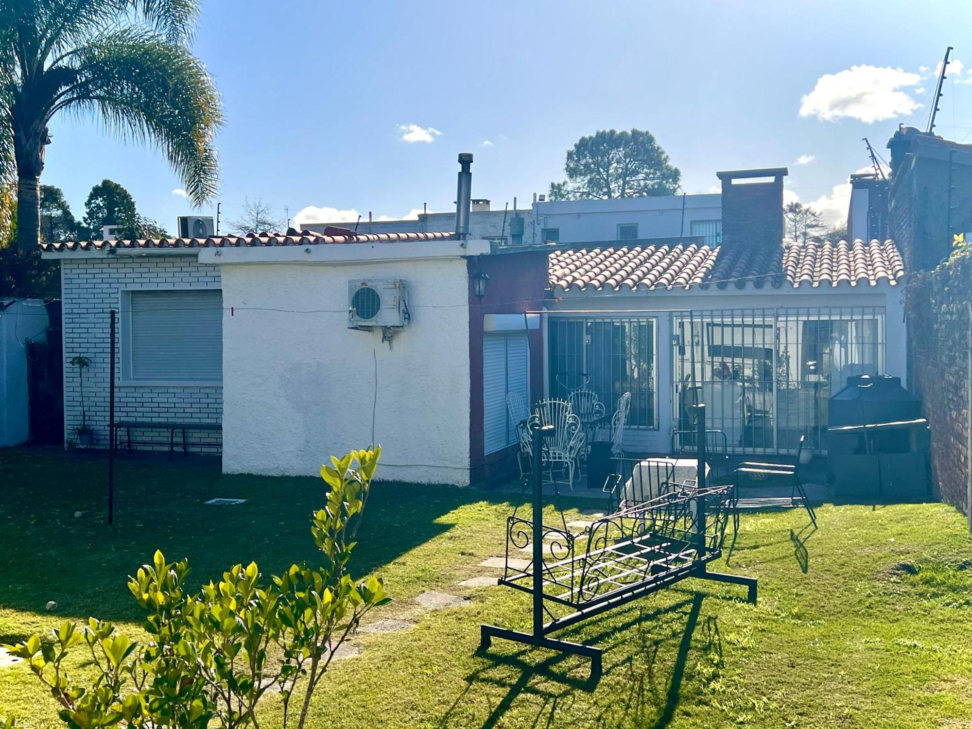 Apartamento En Carrasco Sur, Cerca Del Aeropuerto Y La Rambla *