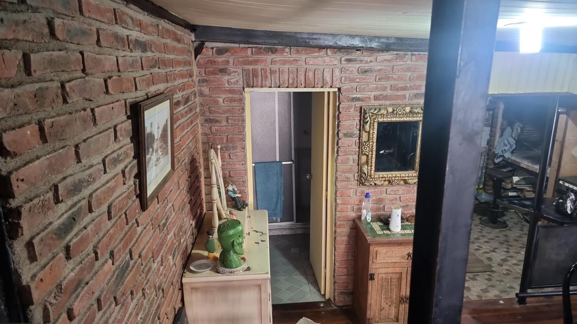Loft Casa Dos Pisos Con Garage Pocitos Playa 4 Personas