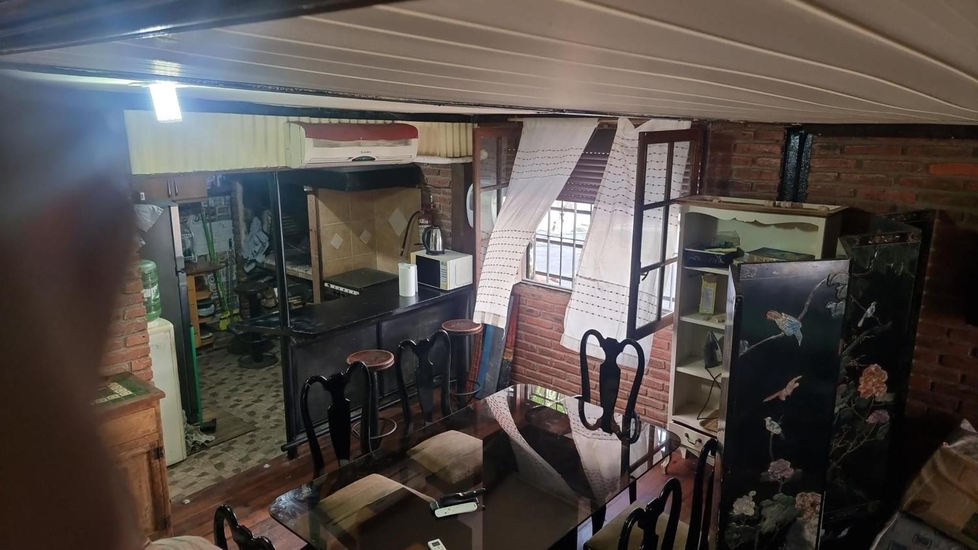 Loft Casa Dos Pisos Con Garage Pocitos Playa 4 Personas Montevideo