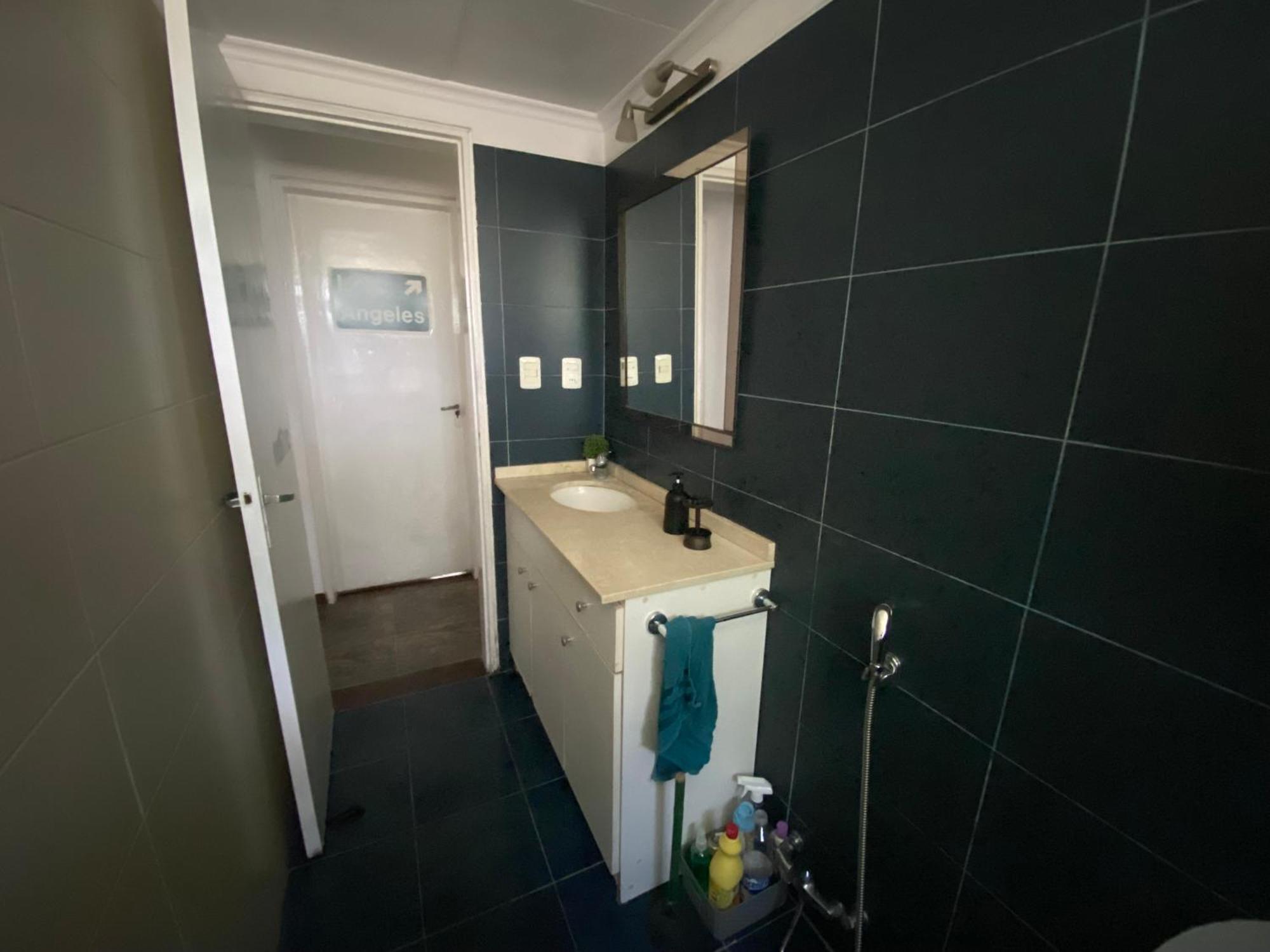 Lindo Apto Mvd Shopping Puerto De Buceo/pocitos Apartamento