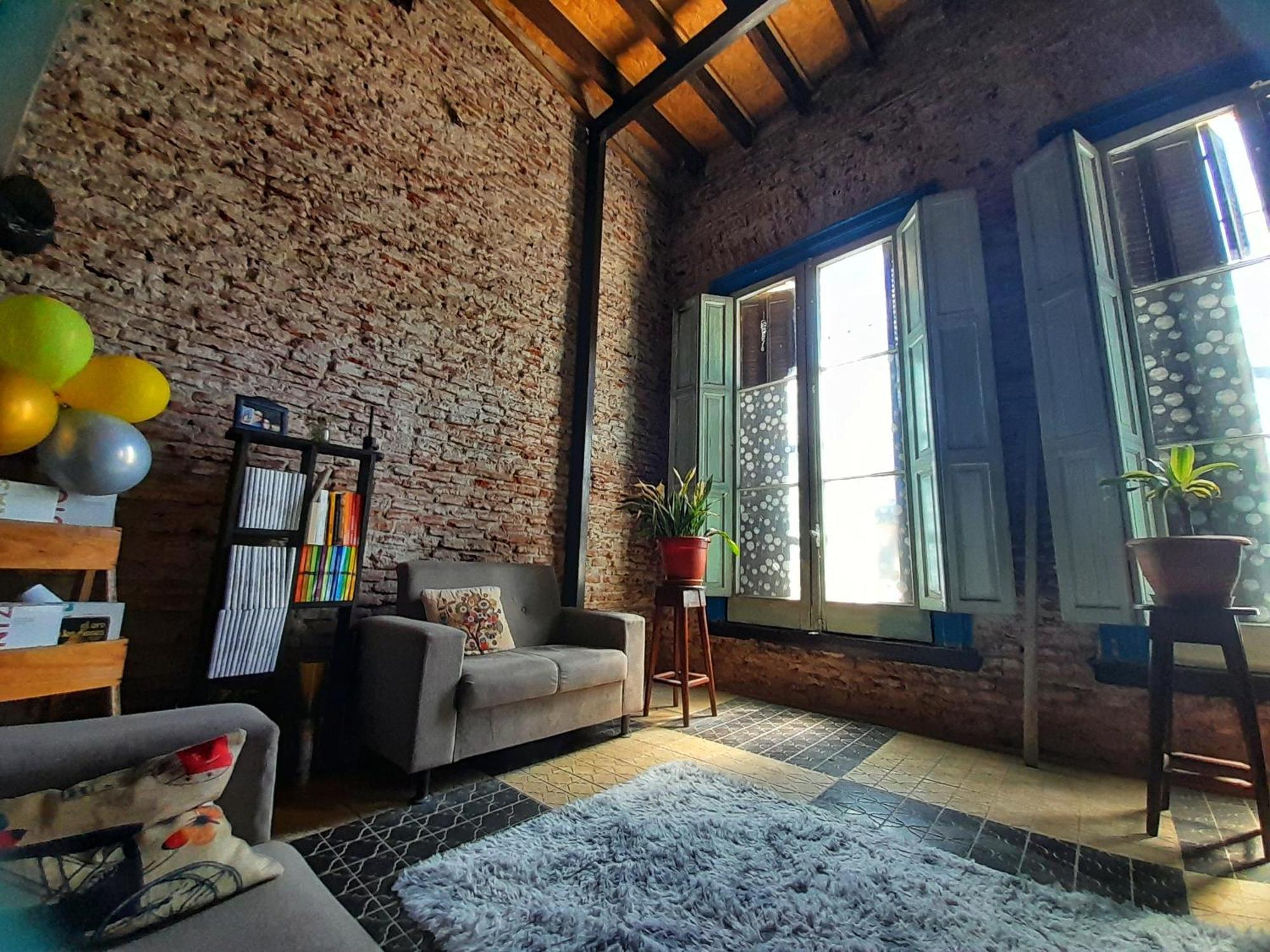 El Patio De La Morocha *