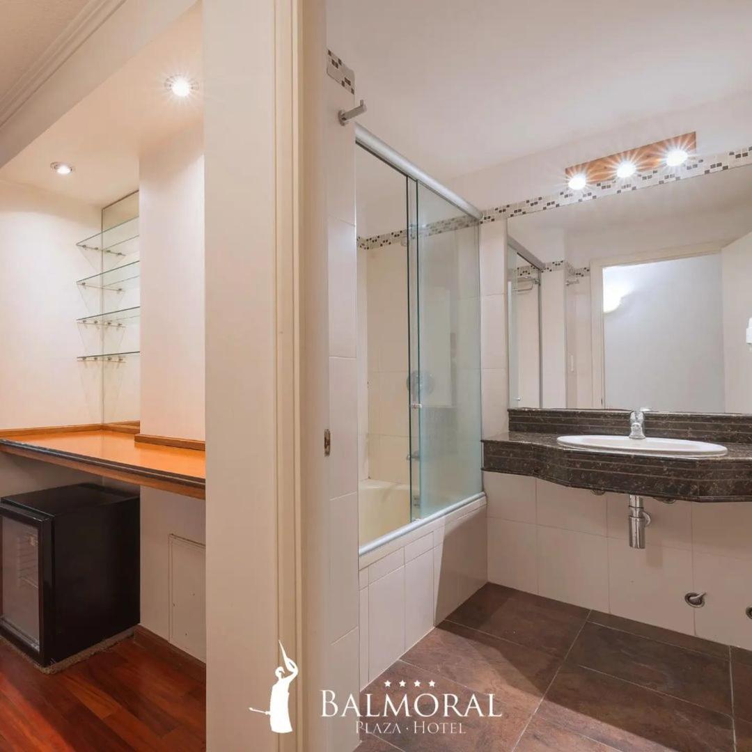 Balmoral Plaza 4*