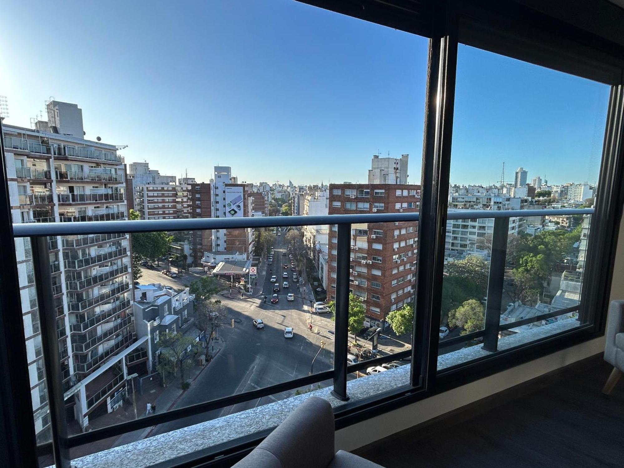 Amplio Y Nuevo Con Excelente Ubicación Y Vista * Montevideo