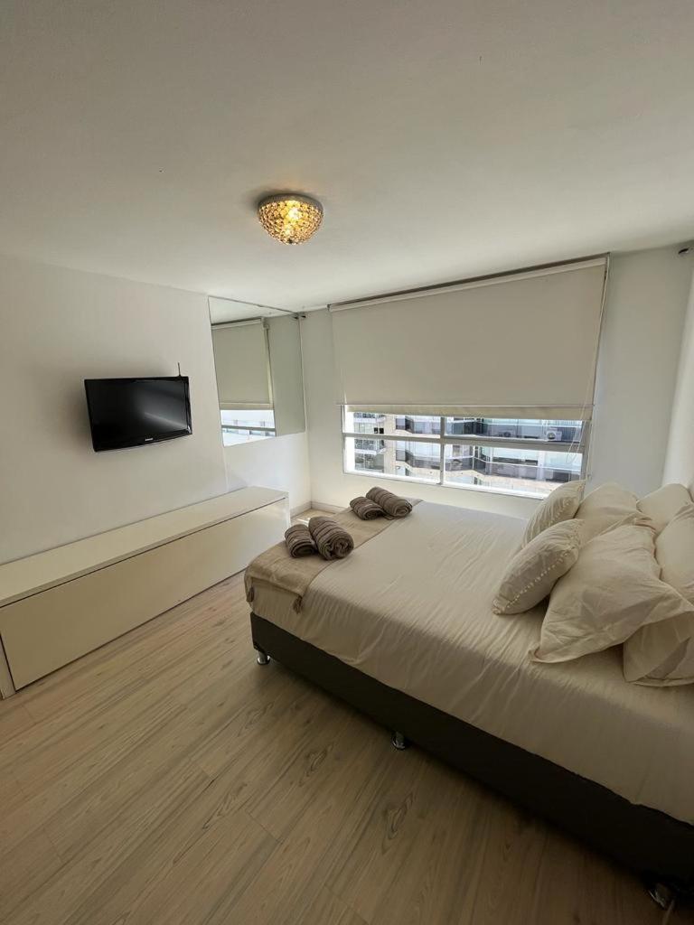 Apartamento En Pocitos Vista Al Mar Montevideo