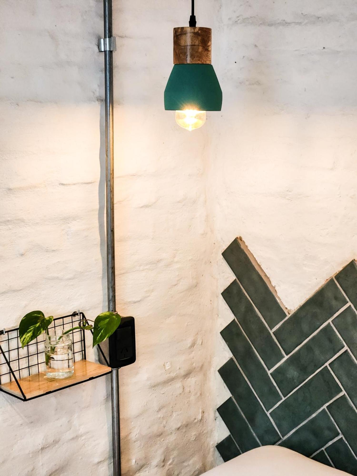 Hostal Mediomundo *