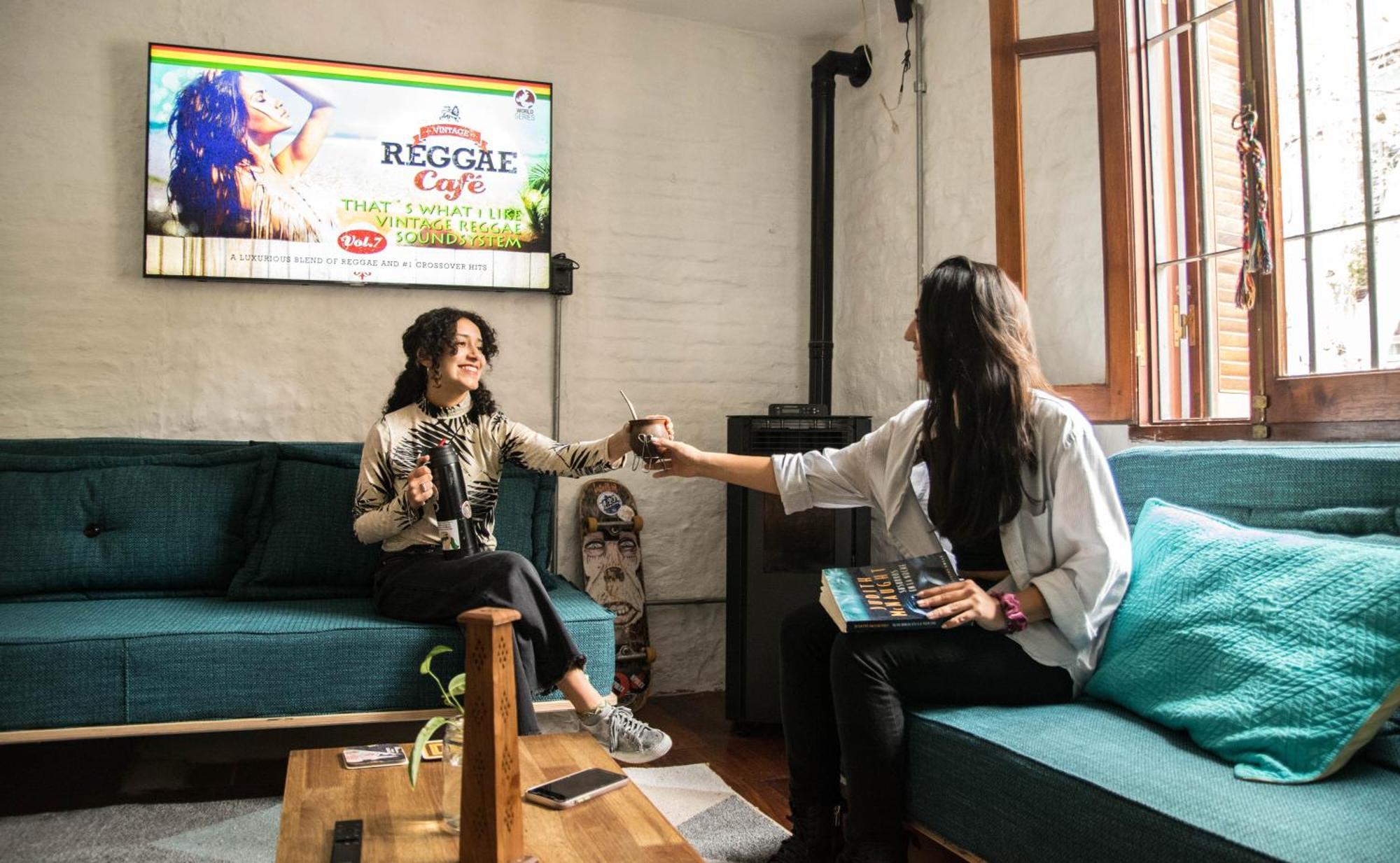Hostal Mediomundo