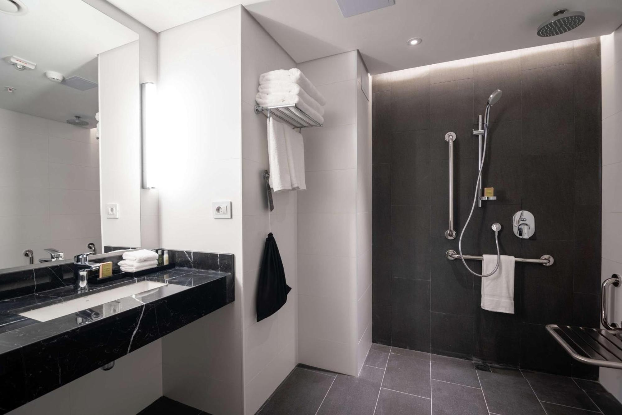 Hotel Soro Montevideo, Curio Collection By Hilton 4*