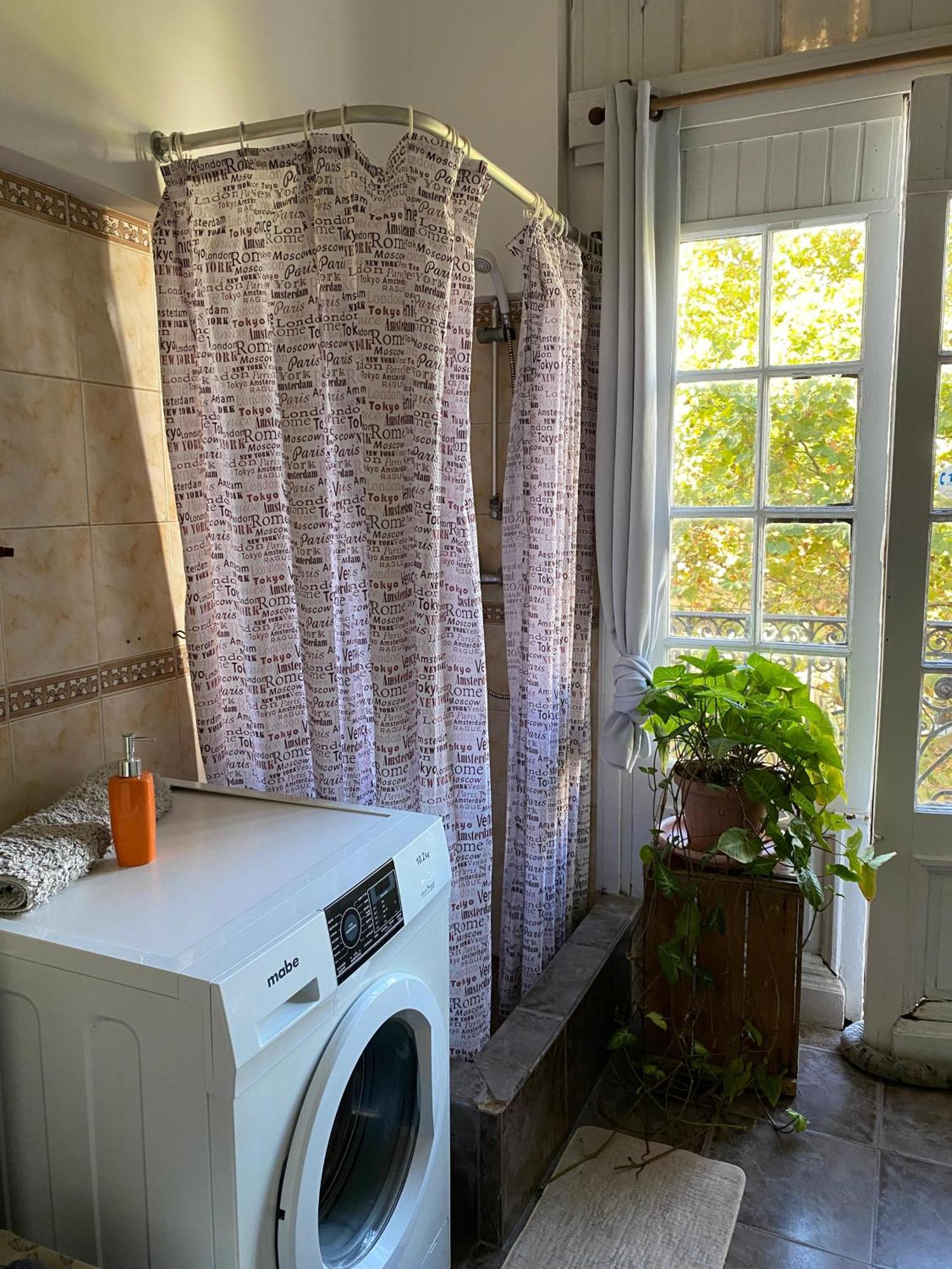 Edificio Quijano Homestay Montevideo