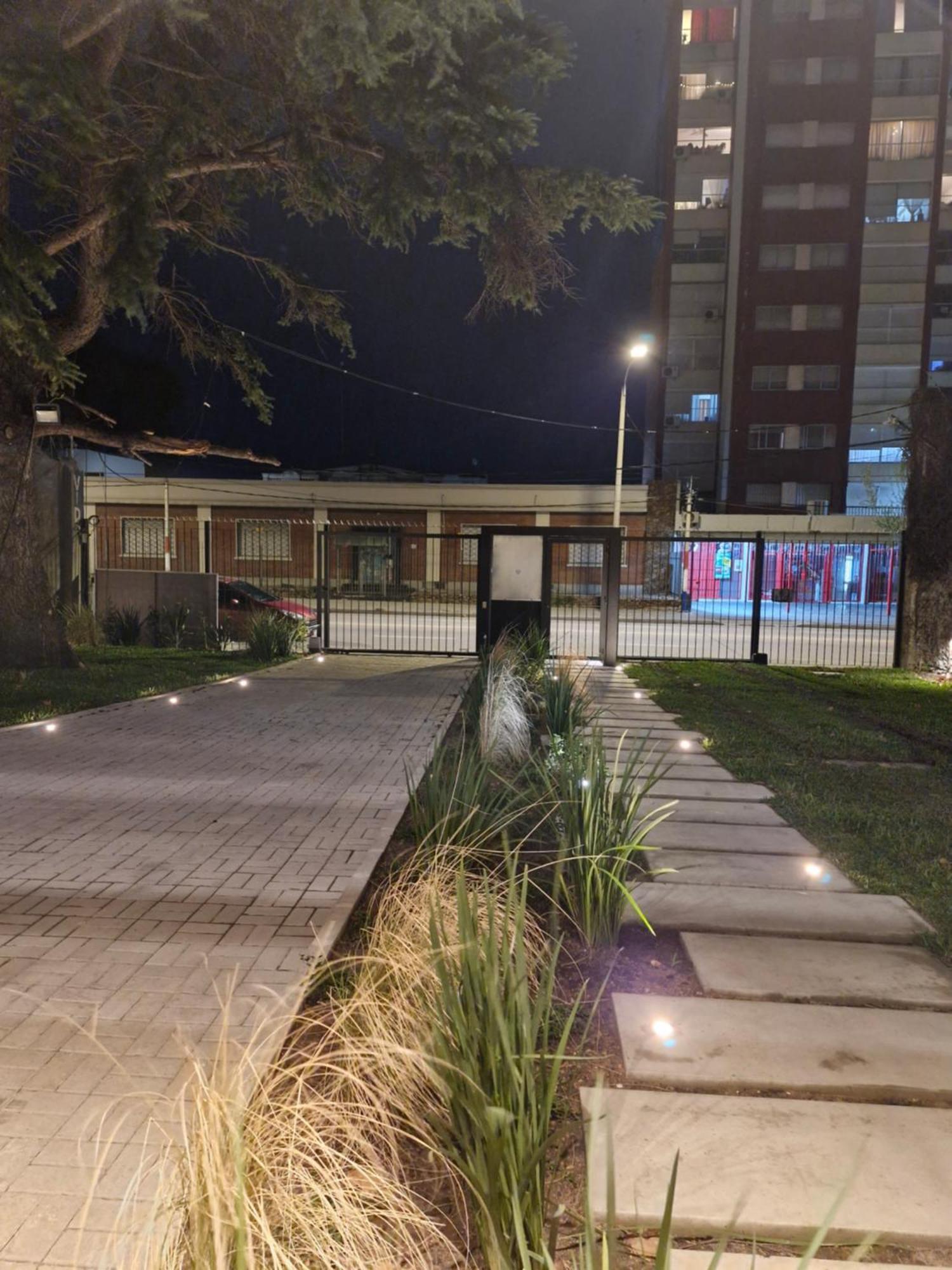 Nuevo, Opcion Parking, Hasta 5 Personas Apartamento
