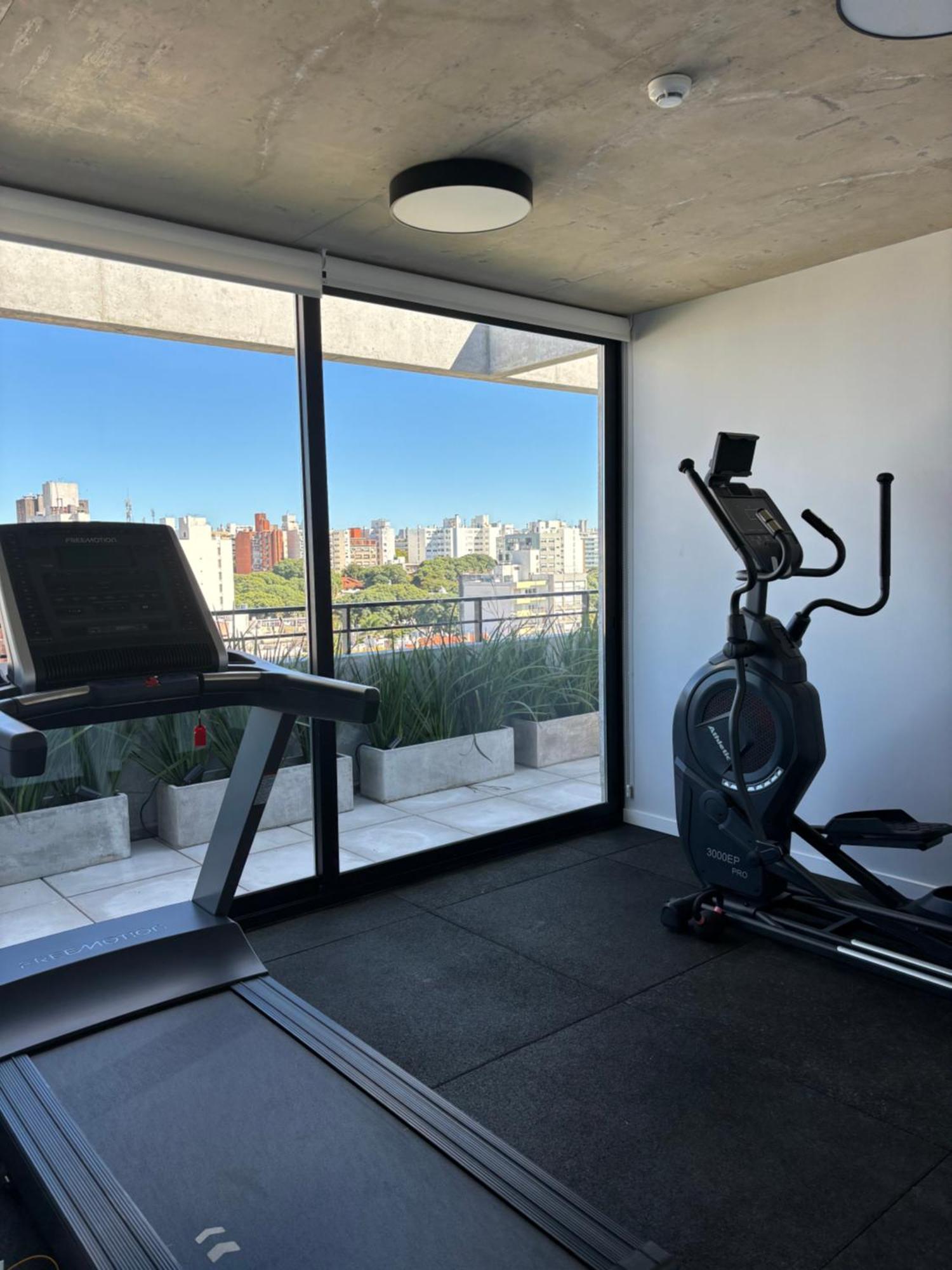 Apartamento De Lujo En Pocitos - Rambla - Playa - Shopping - Wtc Montevideo