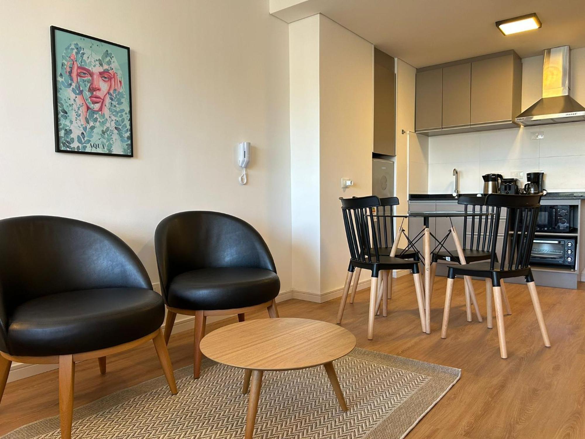 Edificio M1 - Frente A Punta Carretas Shopping - Gym Laundry Parrillero Solarium Montevideo