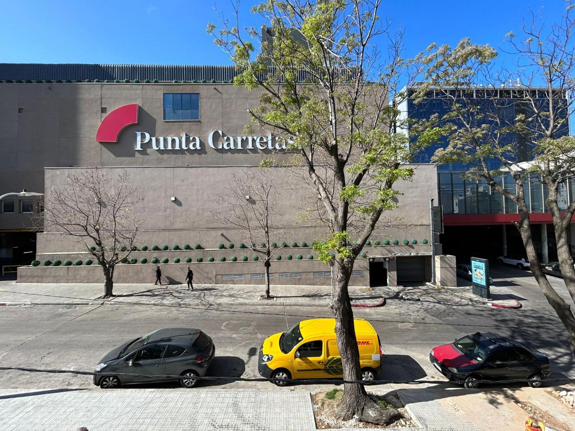Apartamento Edificio M1 - Frente A Punta Carretas Shopping - Gym Laundry Parrillero Solarium