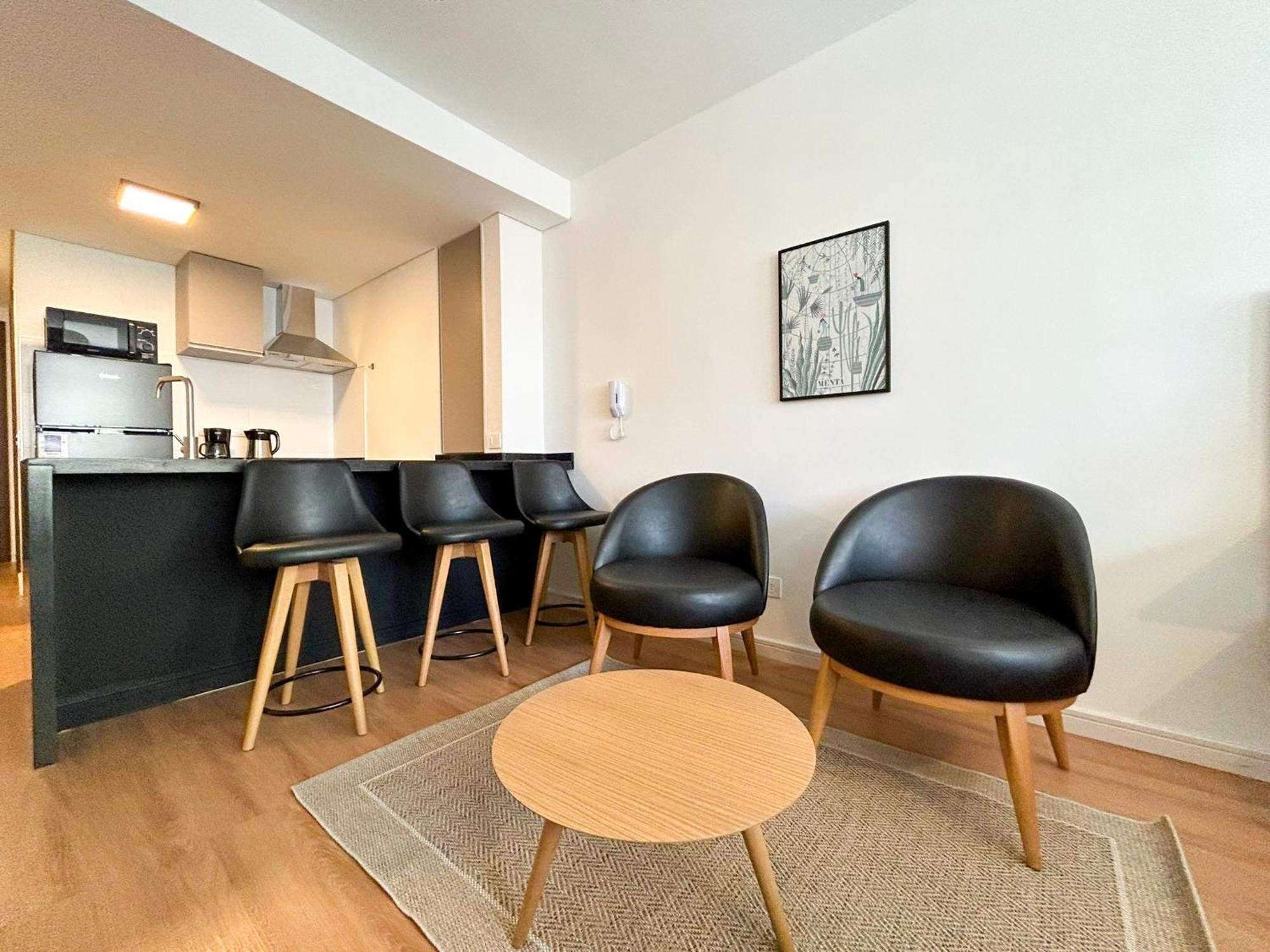 Edificio M1 - Frente A Punta Carretas Shopping - Gym Laundry Parrillero Solarium Apartamento