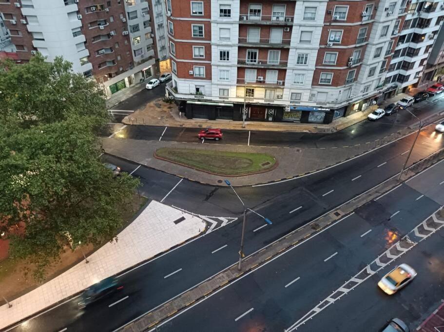 Centrico Zona Tres Cruces Apartamento *