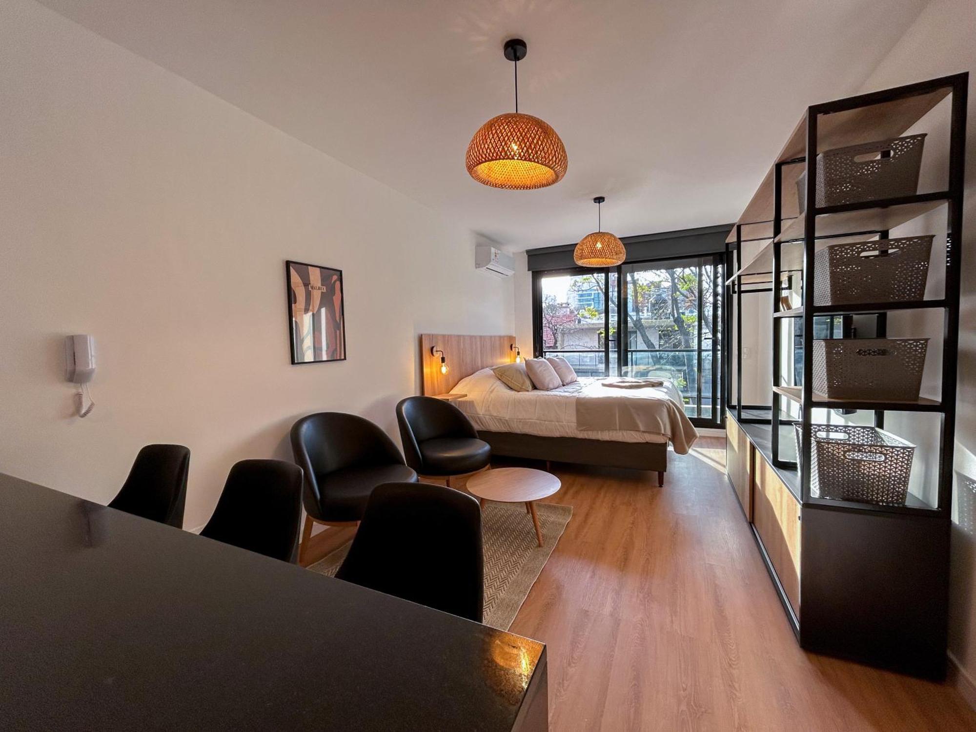 Edificio M1 - Frente A Punta Carretas Shopping - Gym Laundry Parrillero Solarium Montevideo