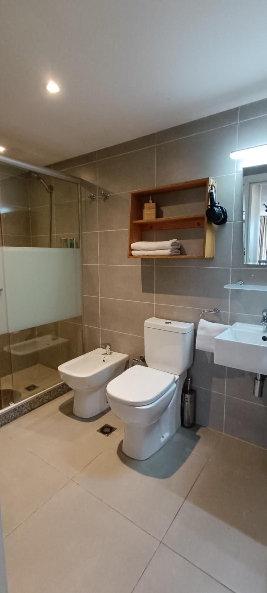 Apartamento Original Modern With Beautiful View On The Rambla, Sleeps Up To 6