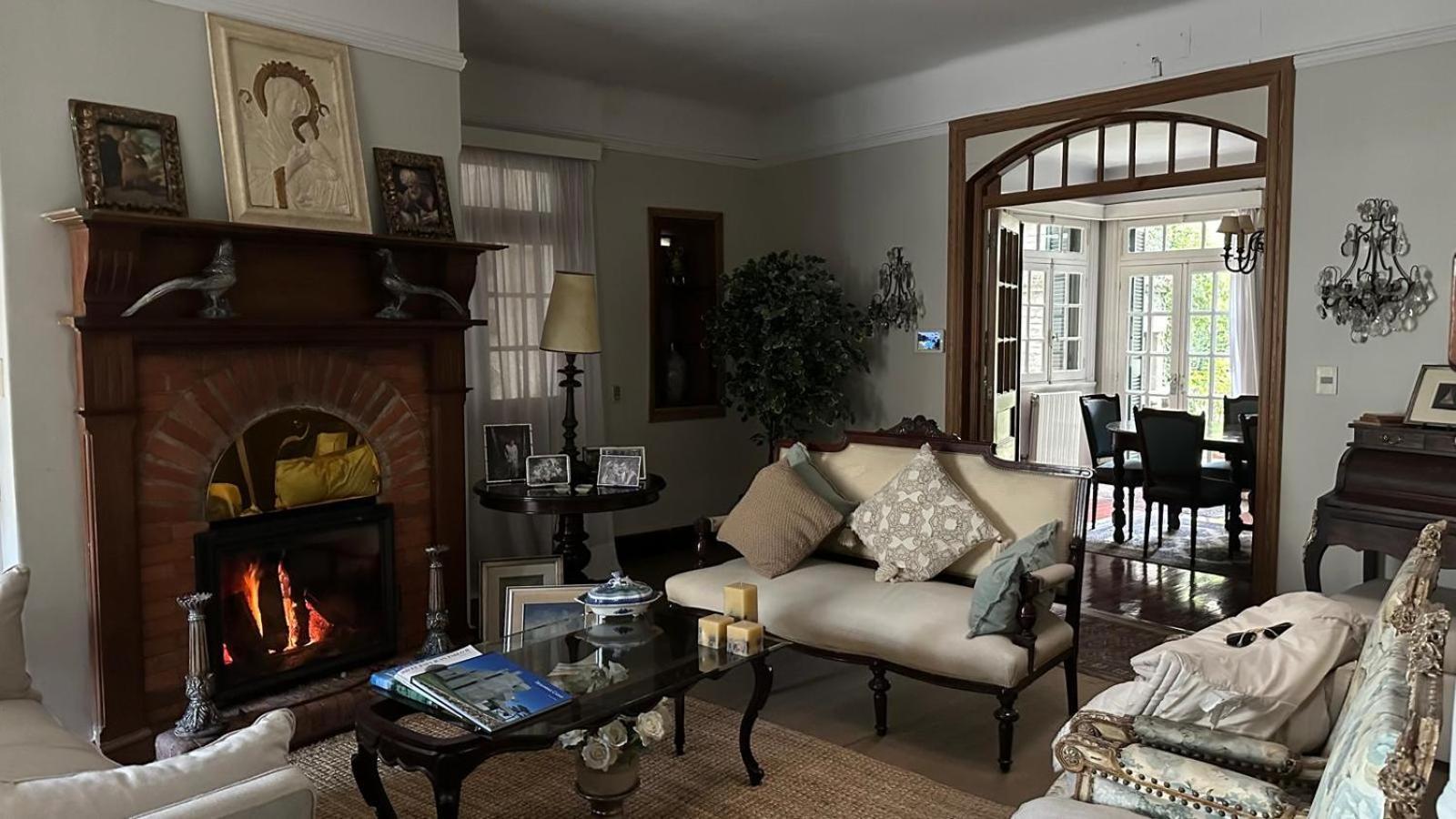 Casona De Estilo Ingles Habitación en casa particular Montevideo