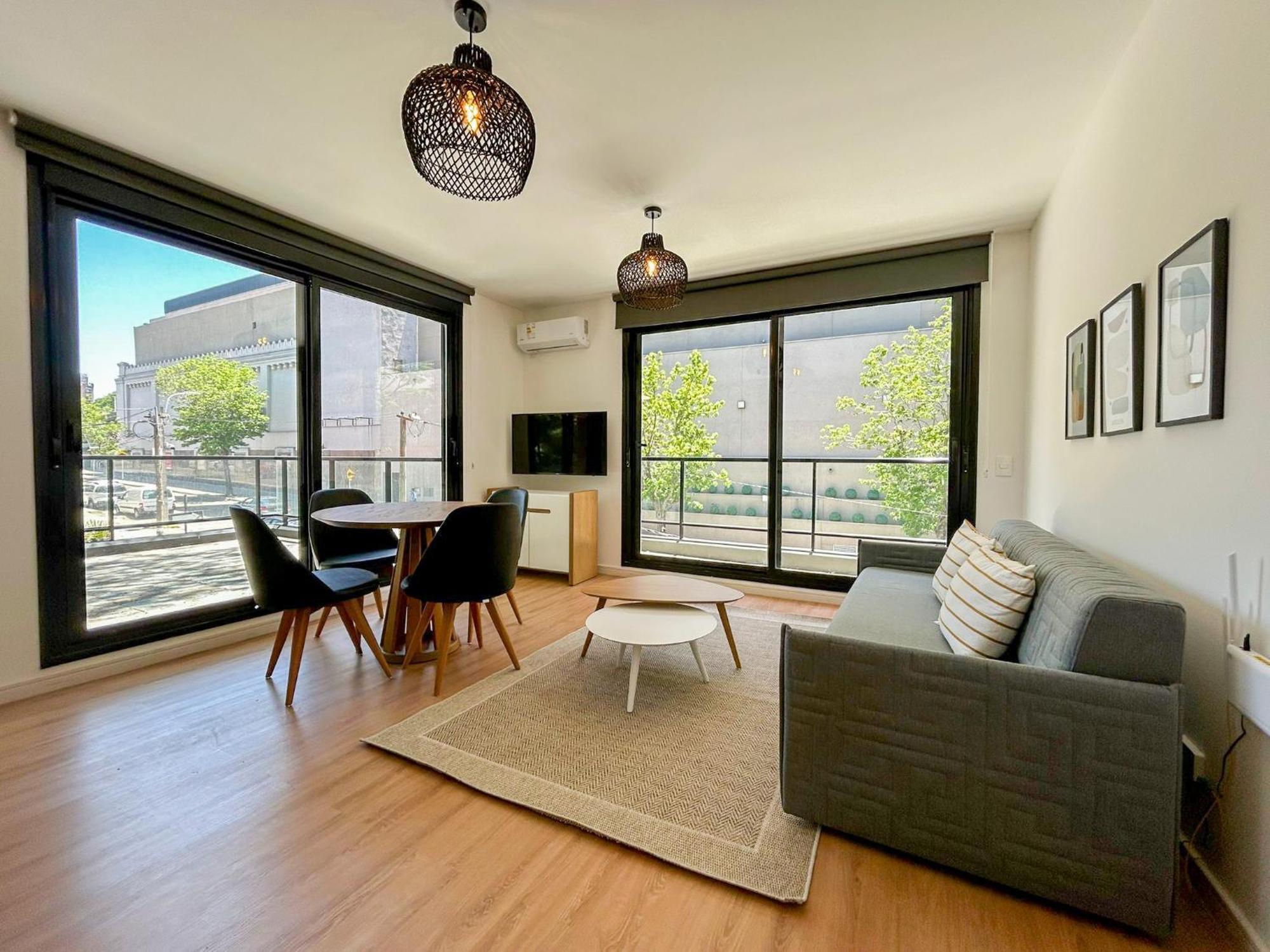 Edificio M1 - Frente A Punta Carretas Shopping - Gym Laundry Parrillero Solarium Apartamento