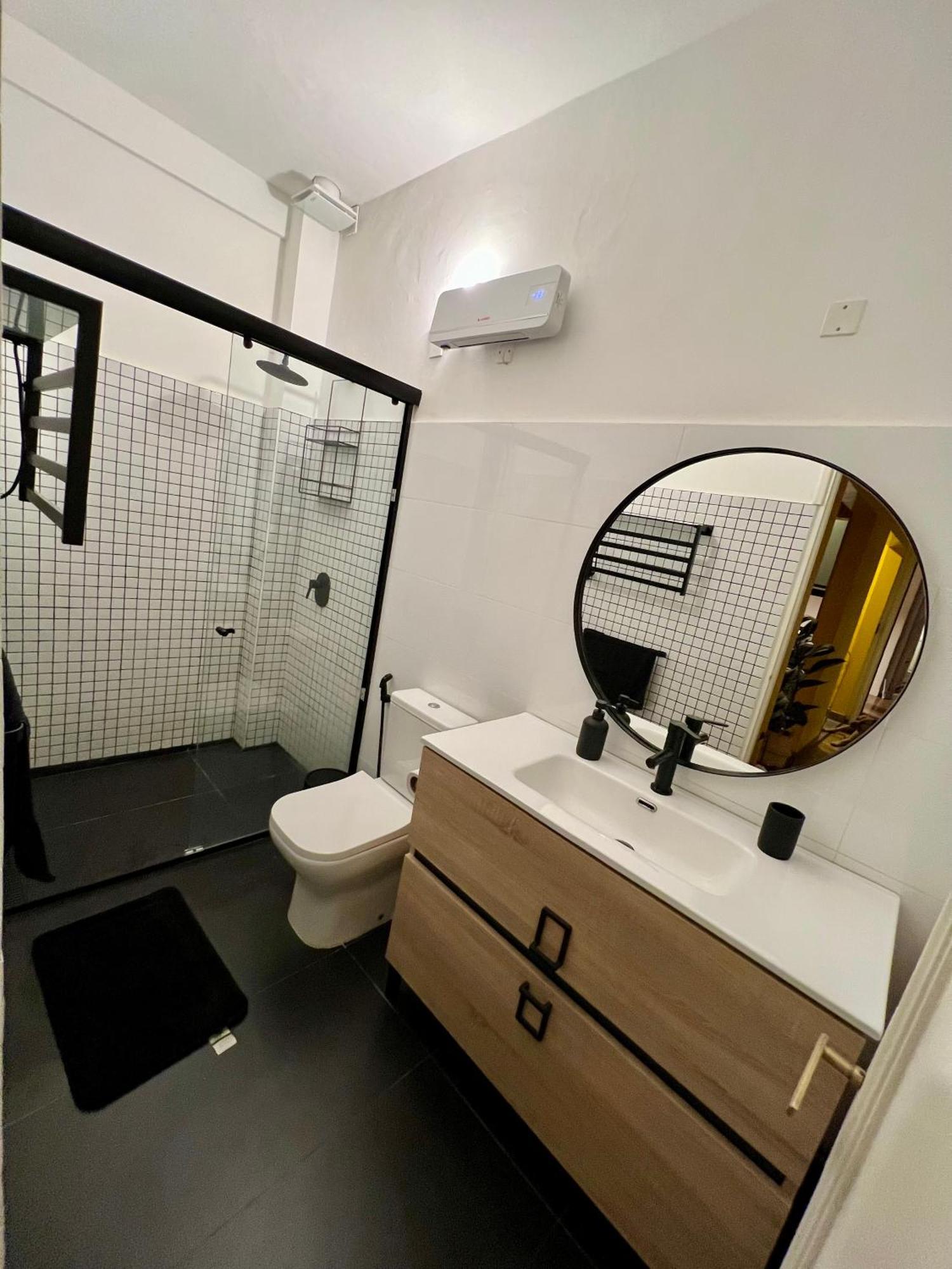 Amplio De Diseno Apartamento