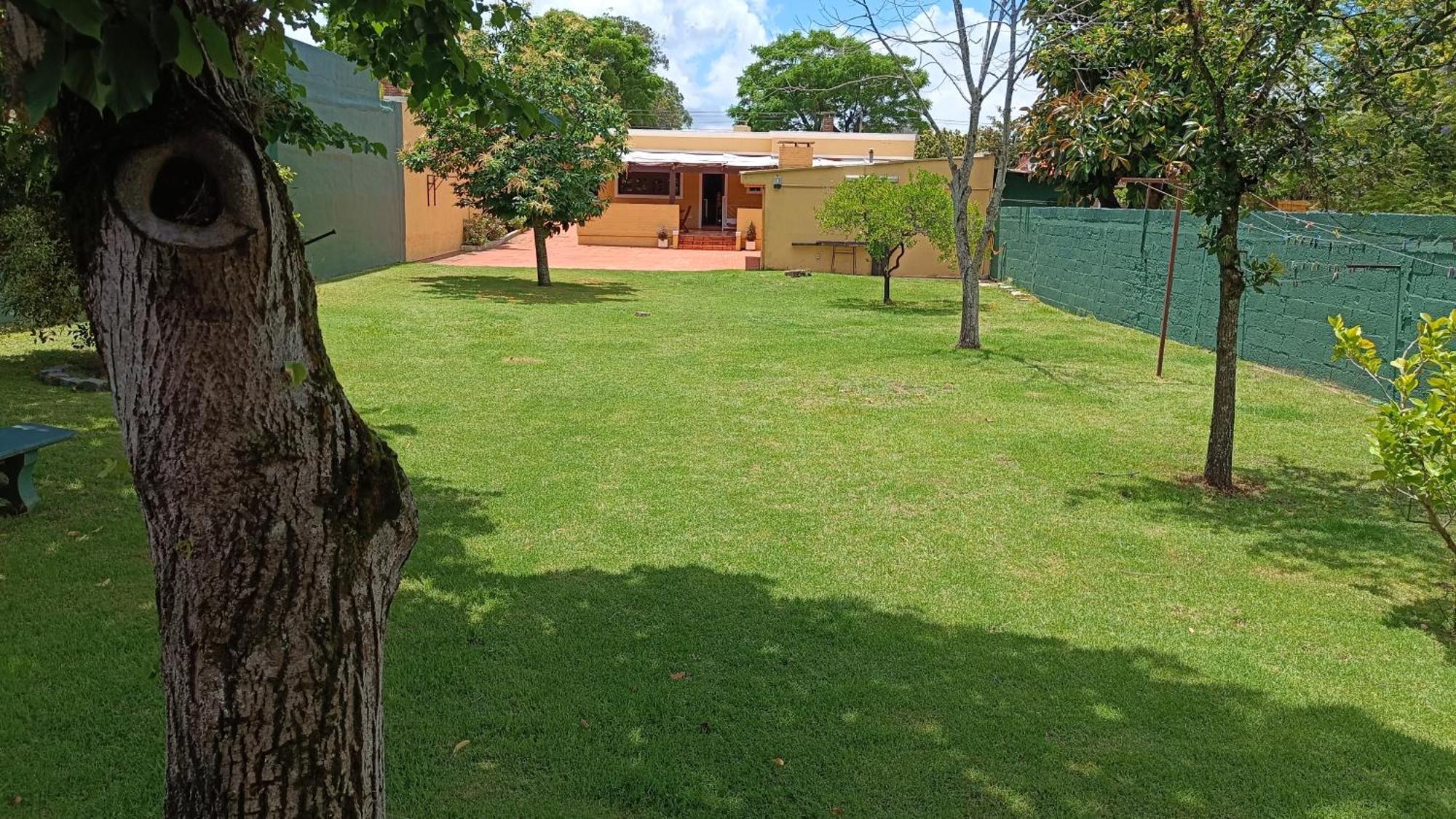 Casa Independiente En Malvin Сasa de vacaciones *