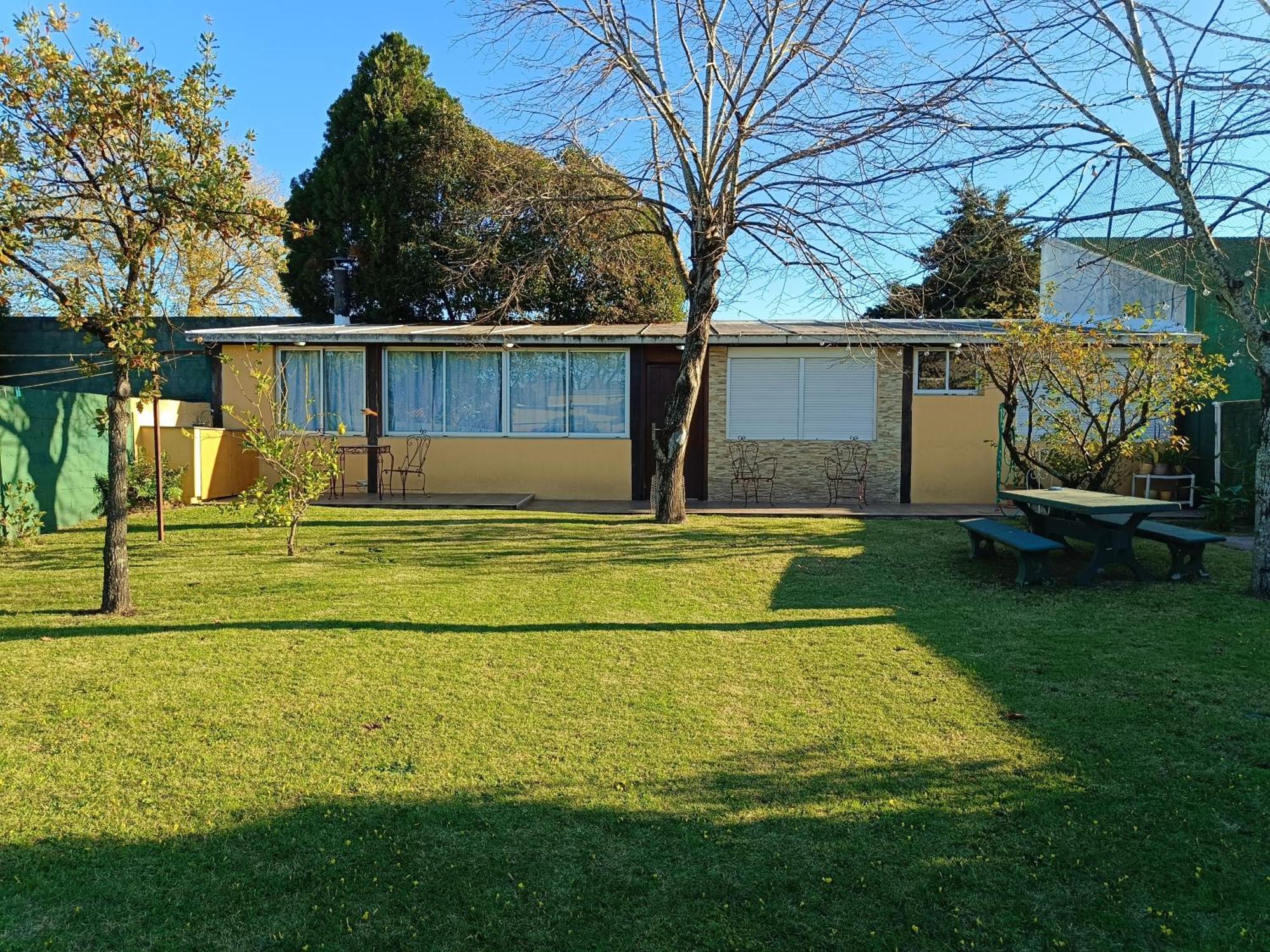 Casa Independiente En Malvin * Montevideo