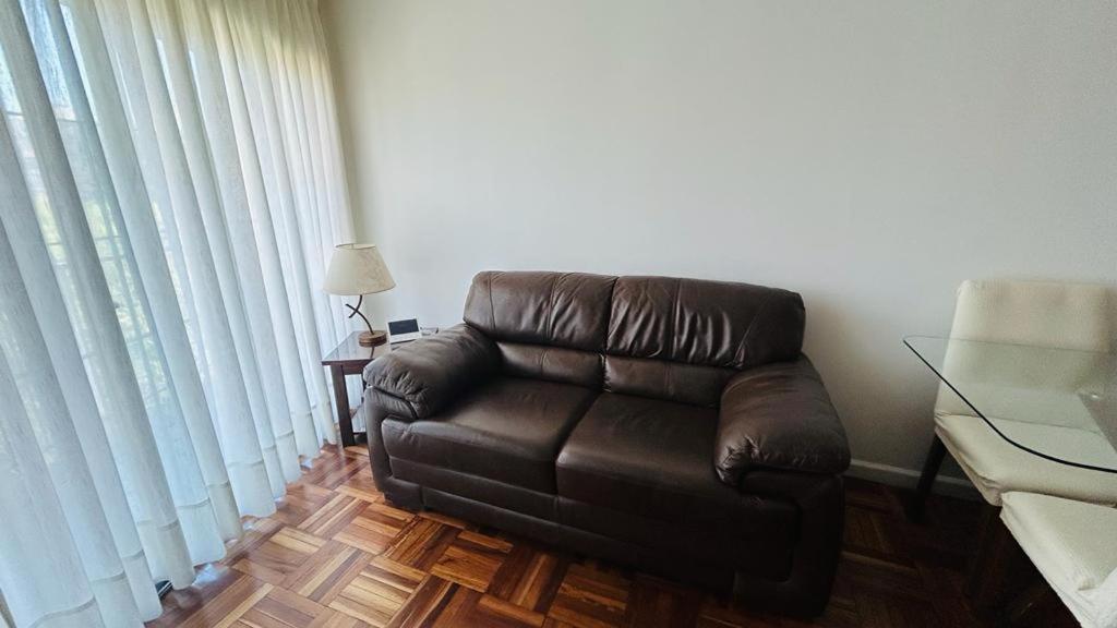 Acogedor, Coqueto Y Luminoso En Pocitos Apartamento *