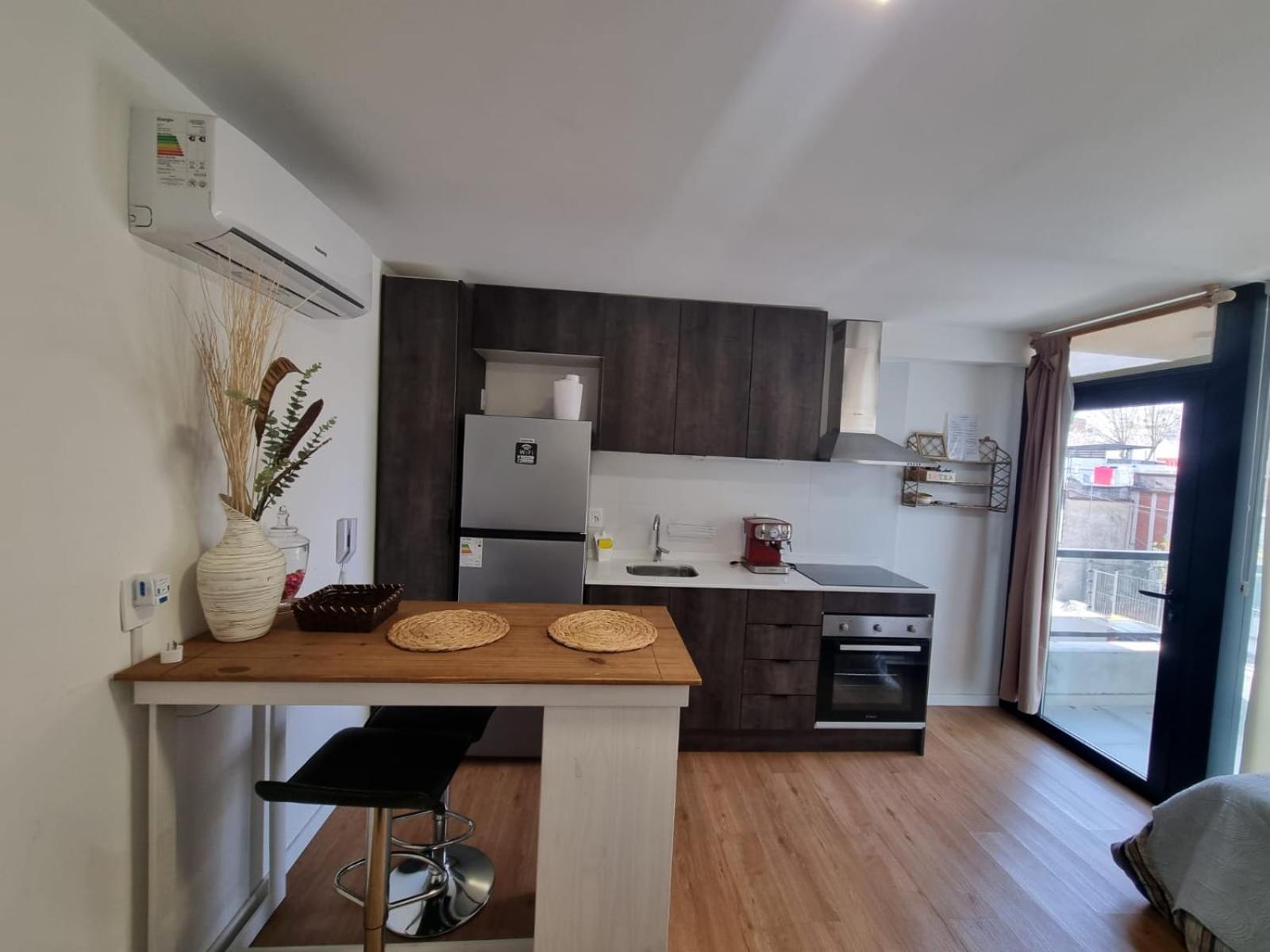 Moderno A 1 Cuadra De Shopping Y 4 Rambla Apartamento Montevideo