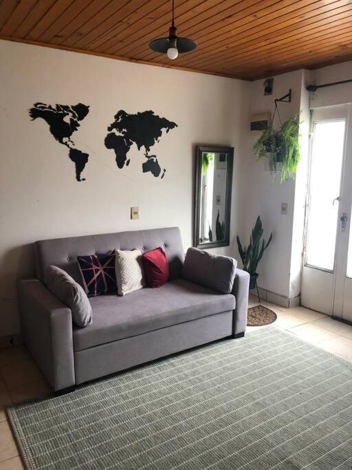Duplex Economico Cerca Terminal Shopping Tres Cruces Apartamento
