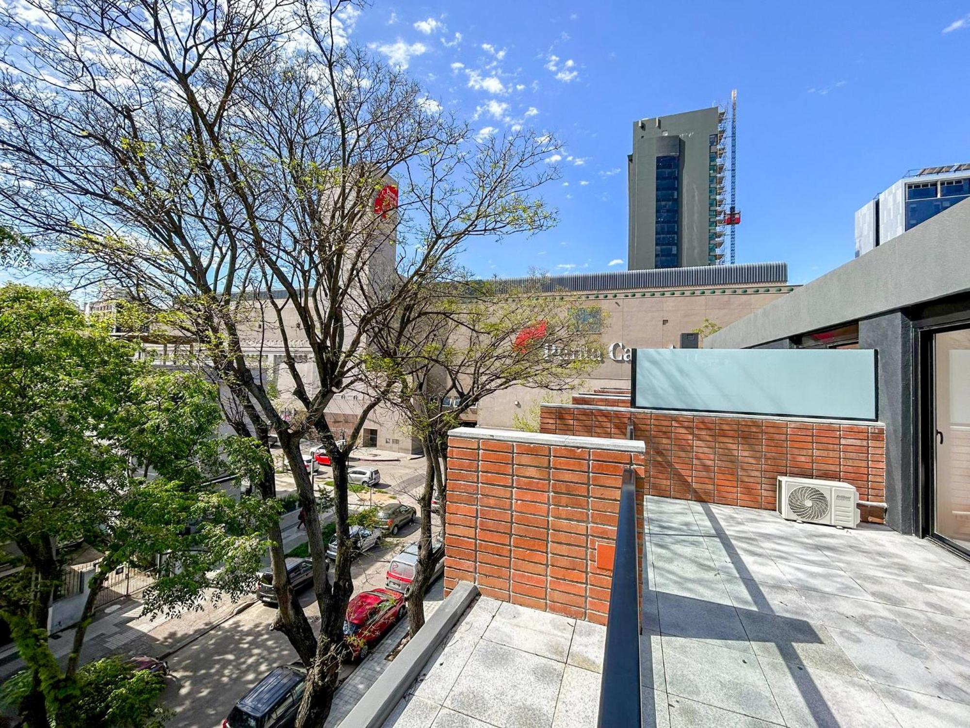 Apartamento Edificio M1 - Frente A Punta Carretas Shopping - Gym Laundry Parrillero Solarium *