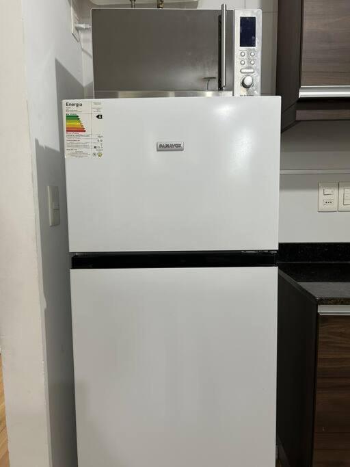 Apartamento Hermoso Y Monoambiente En Tres Cruces