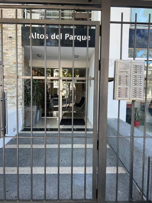 Apartamento Hermoso Y Monoambiente En Tres Cruces