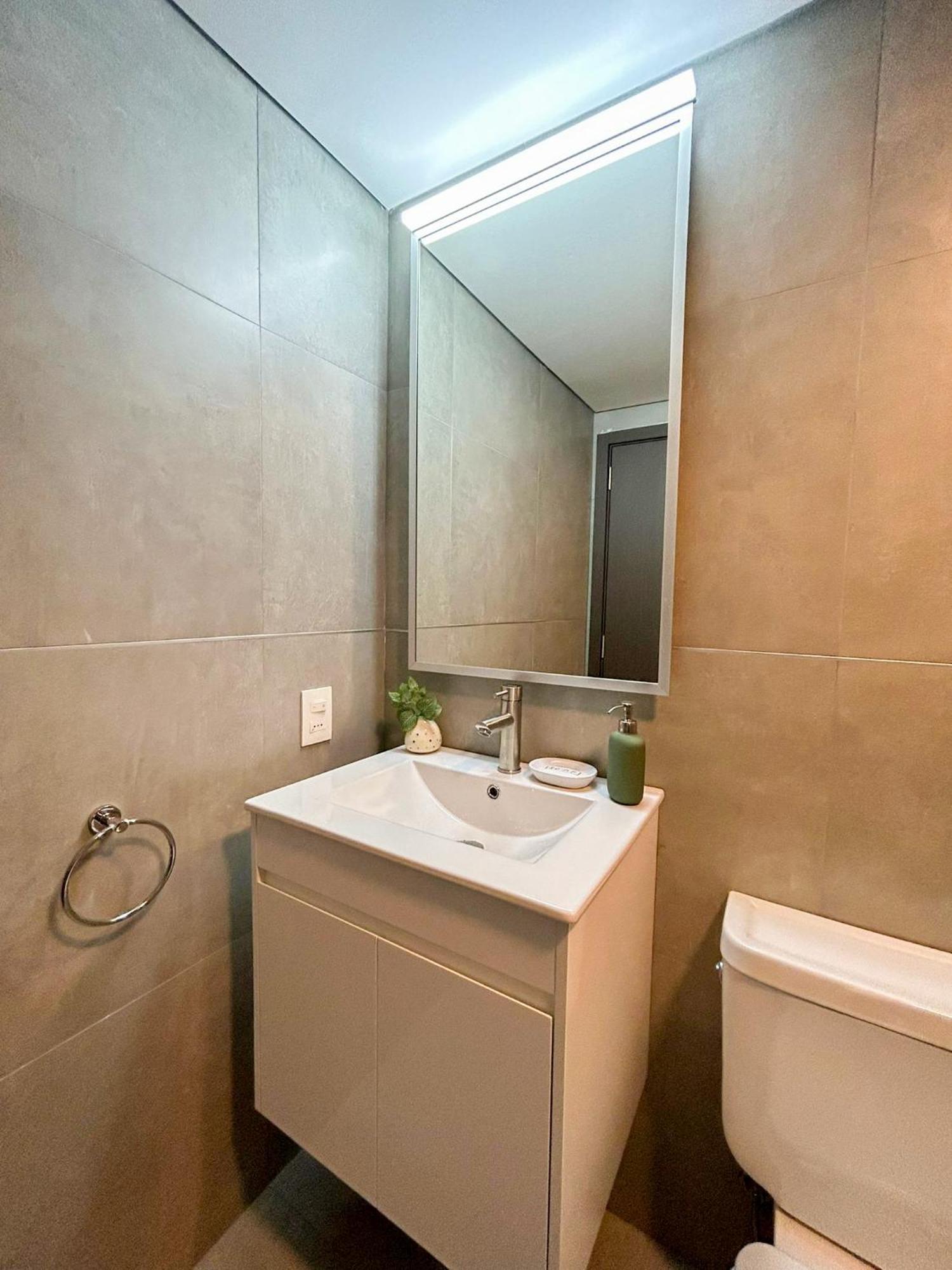 Edificio M1 - Edificio Frente A Punta Carretas Shopping - Gym Laundry Parrillero Solarium Montevideo