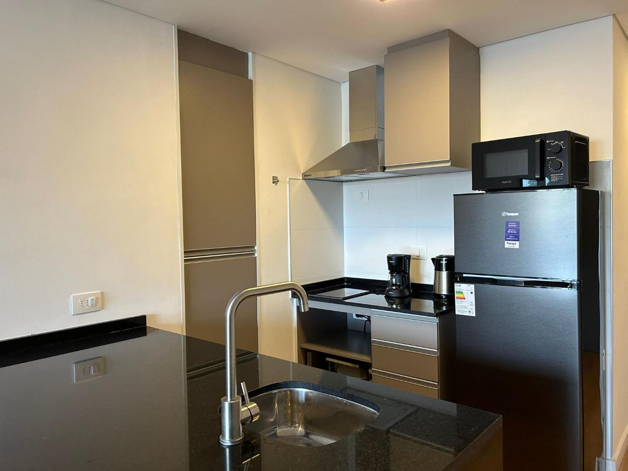 Edificio M1 - Edificio Frente A Punta Carretas Shopping - Gym Laundry Parrillero Solarium *