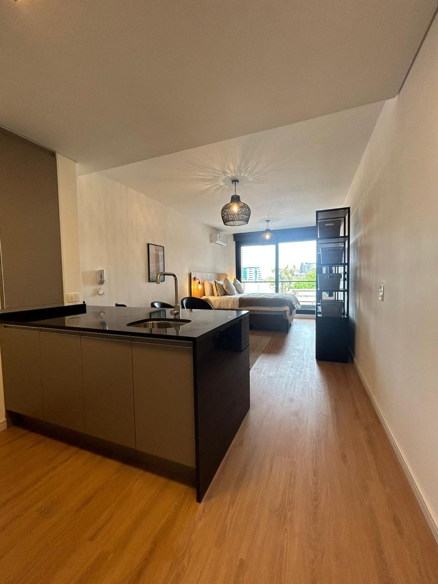 Edificio M1 - Edificio Frente A Punta Carretas Shopping - Gym Laundry Parrillero Solarium Apartamento *