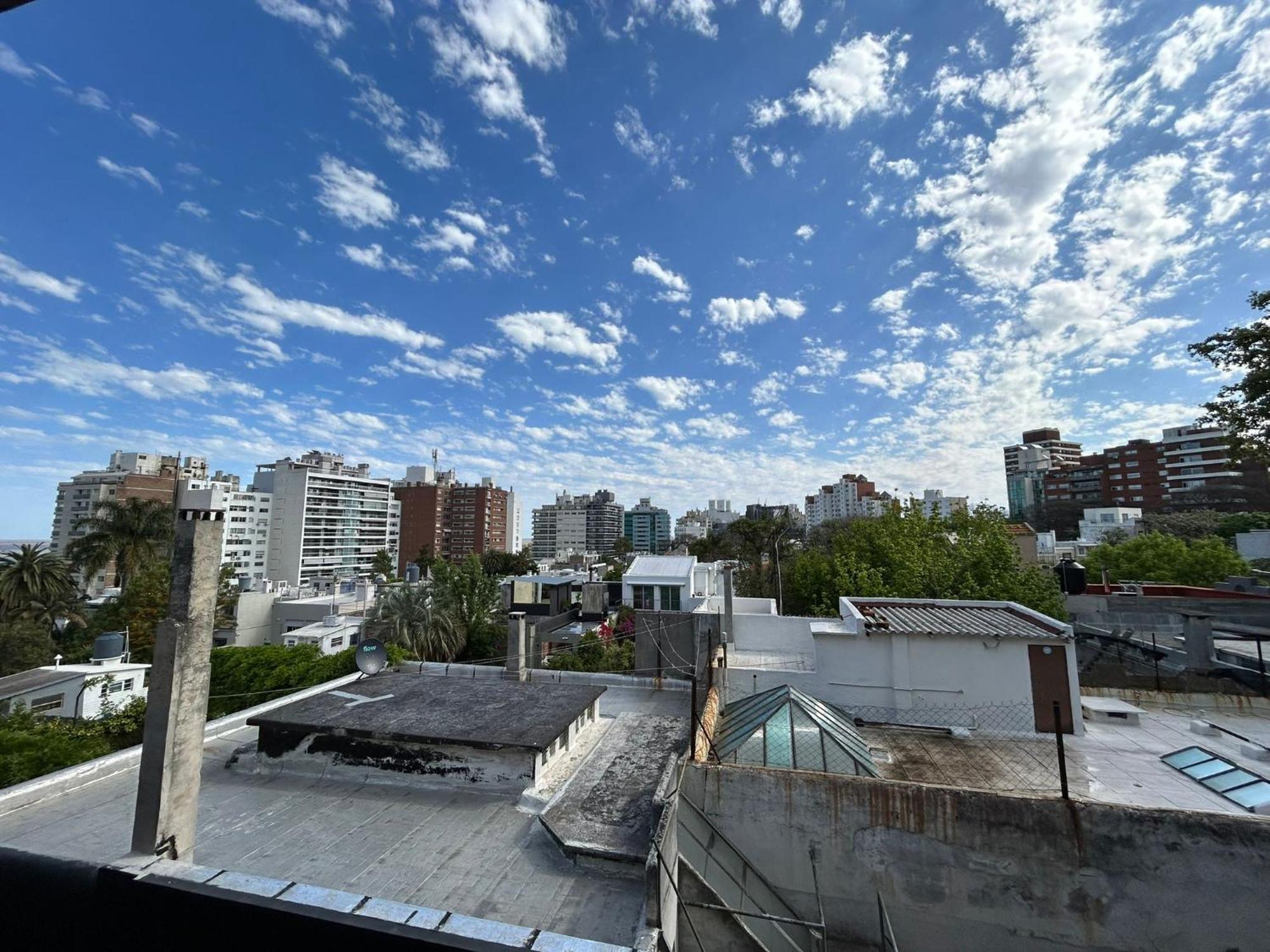 Edificio M1 - Edificio Frente A Punta Carretas Shopping - Gym Laundry Parrillero Solarium Apartamento *