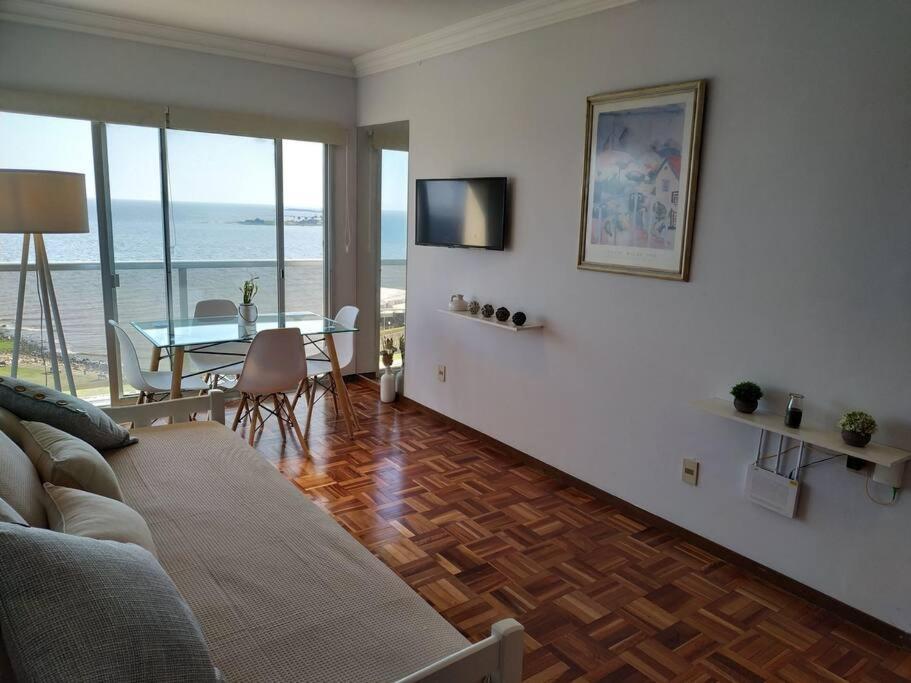 Moderno Apto En Piso 9 Con Vista A Playa Pocitos!
