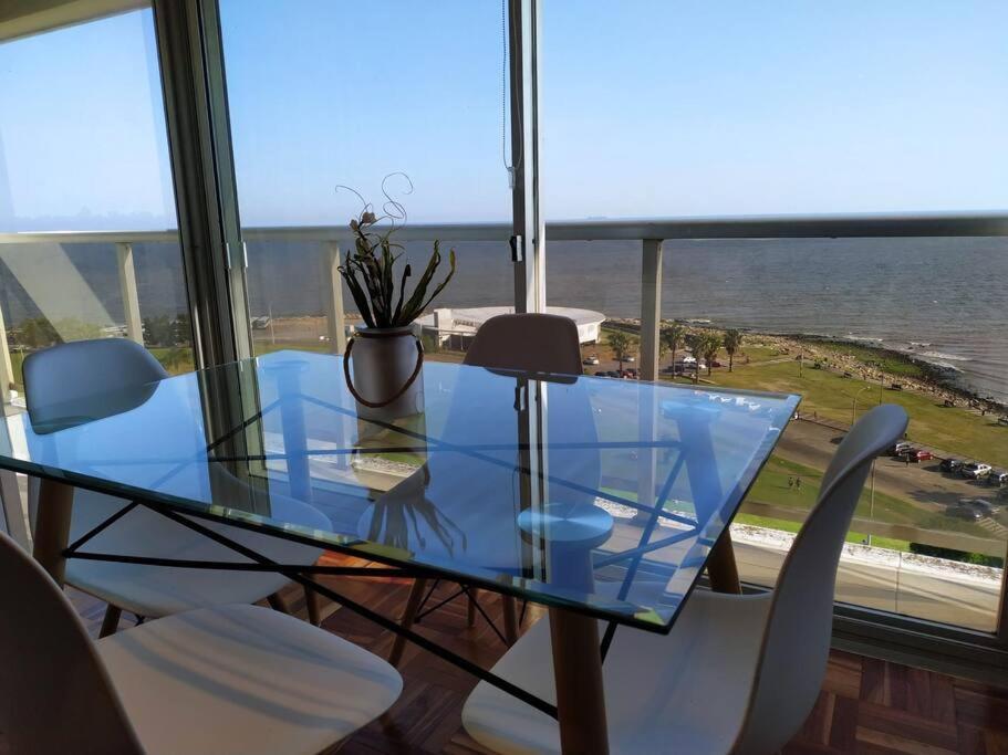 Moderno Apto En Piso 9 Con Vista A Playa Pocitos!