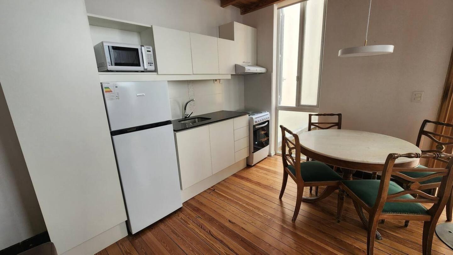 Loft Reciclado Estilo Antiguo A 100mts Del Mar 101 Apartamento Montevideo