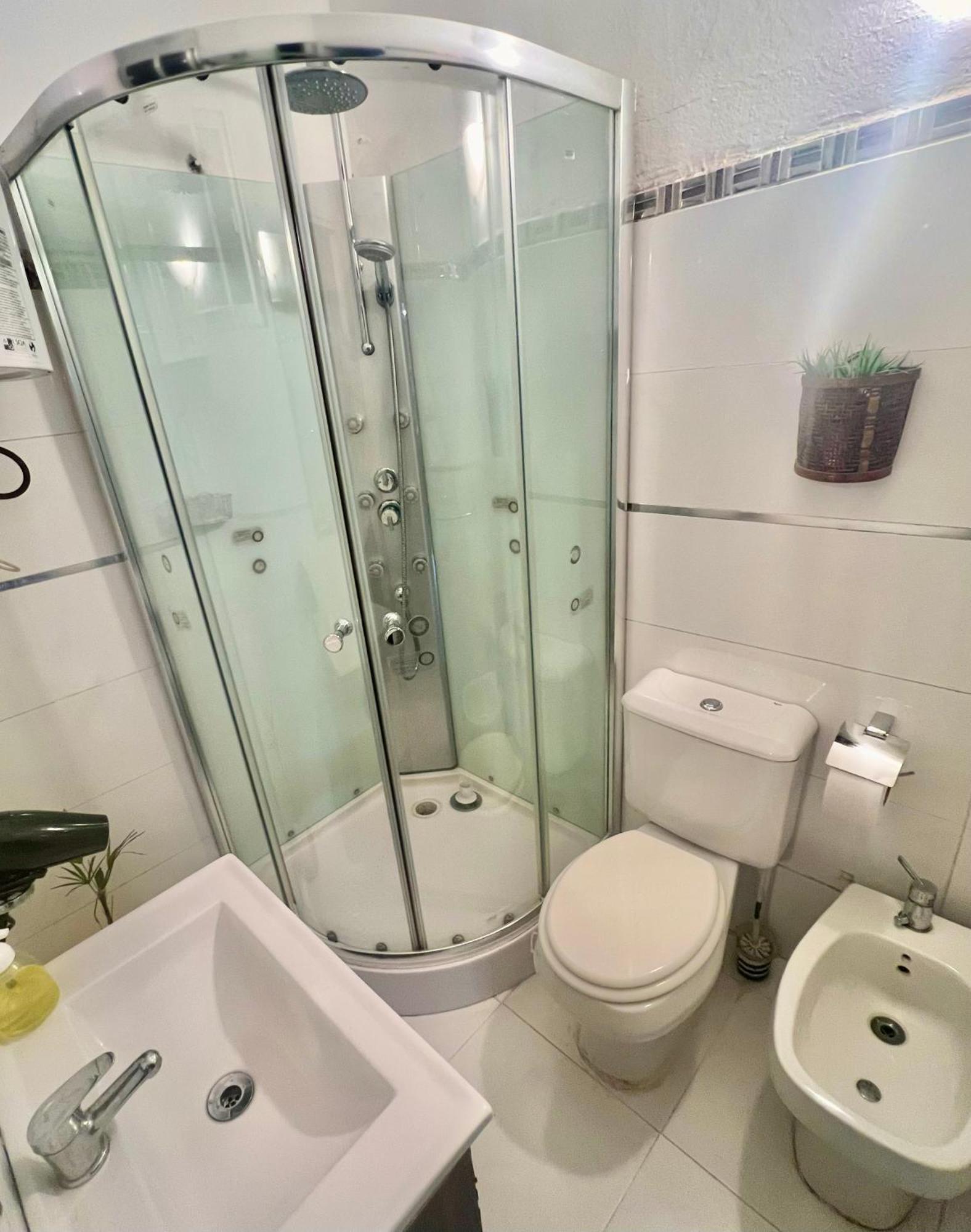 En Carrasco Sur, Cerca Del Aeropuerto Y La Rambla Apartamento Montevideo
